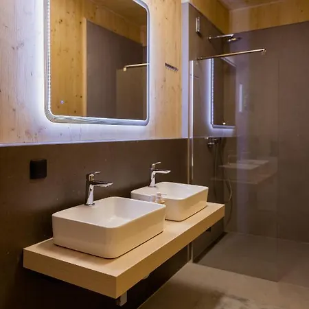 Pod Demaenovskou Horou